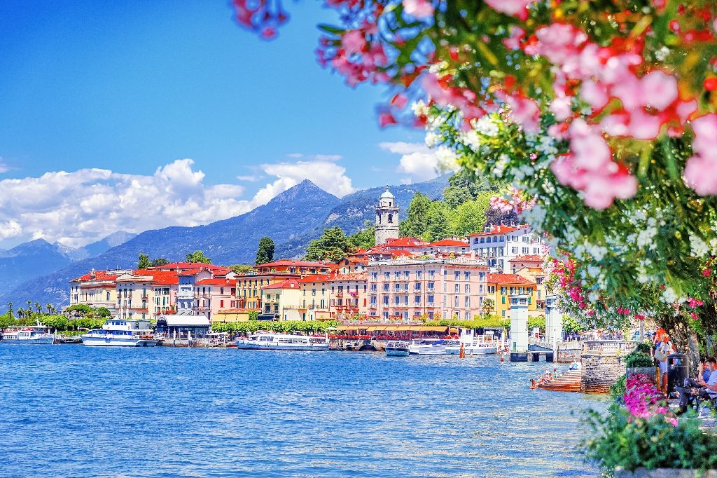 Como,Lake,In,Italy.,Spectacular,View,On,Coastal,Town,-