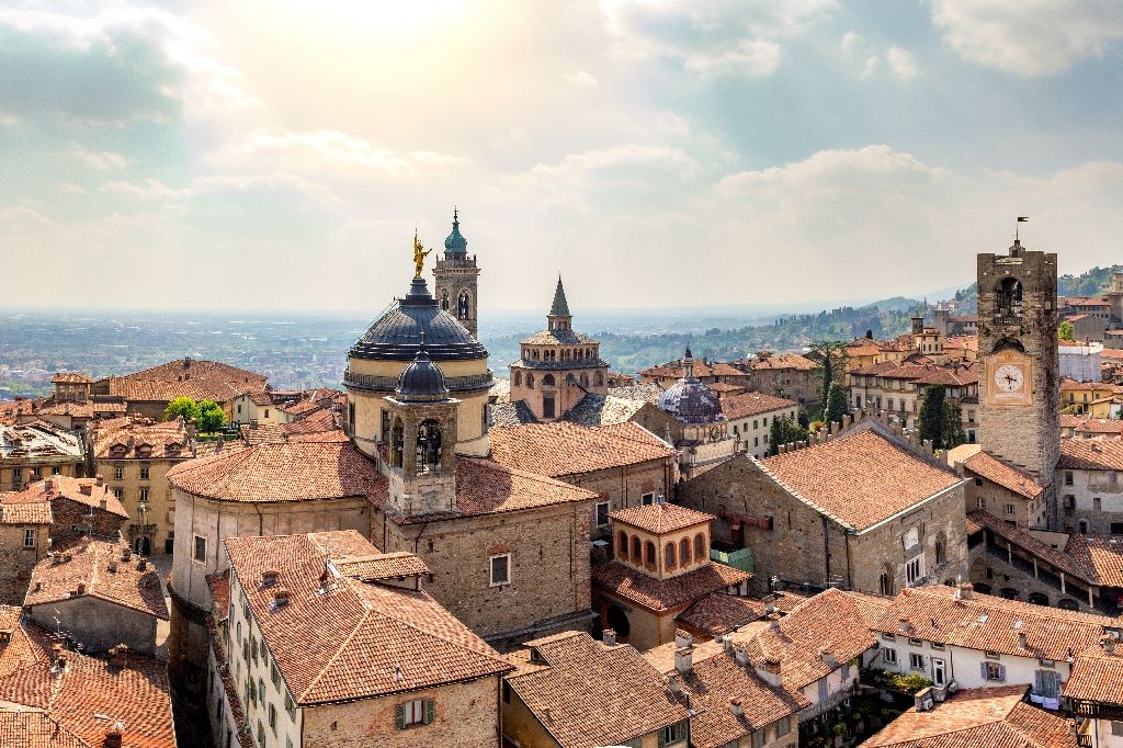 Panoramic,View,Of,The,Historic,Center,Of,Bergamo.