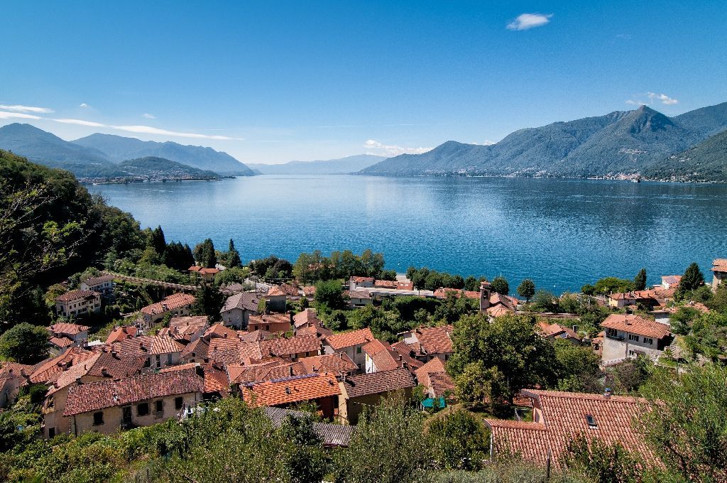 Panoramic,View,Of,Lake,Maggiore,Seen,From,Maccagno,,Province,Of
