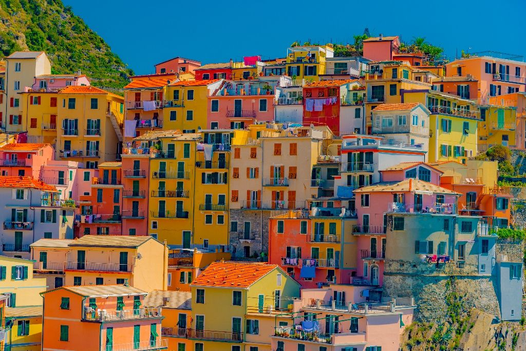 Scenic,View,Of,Colorful,Village,Manarola,And,Ocean,Coast,In