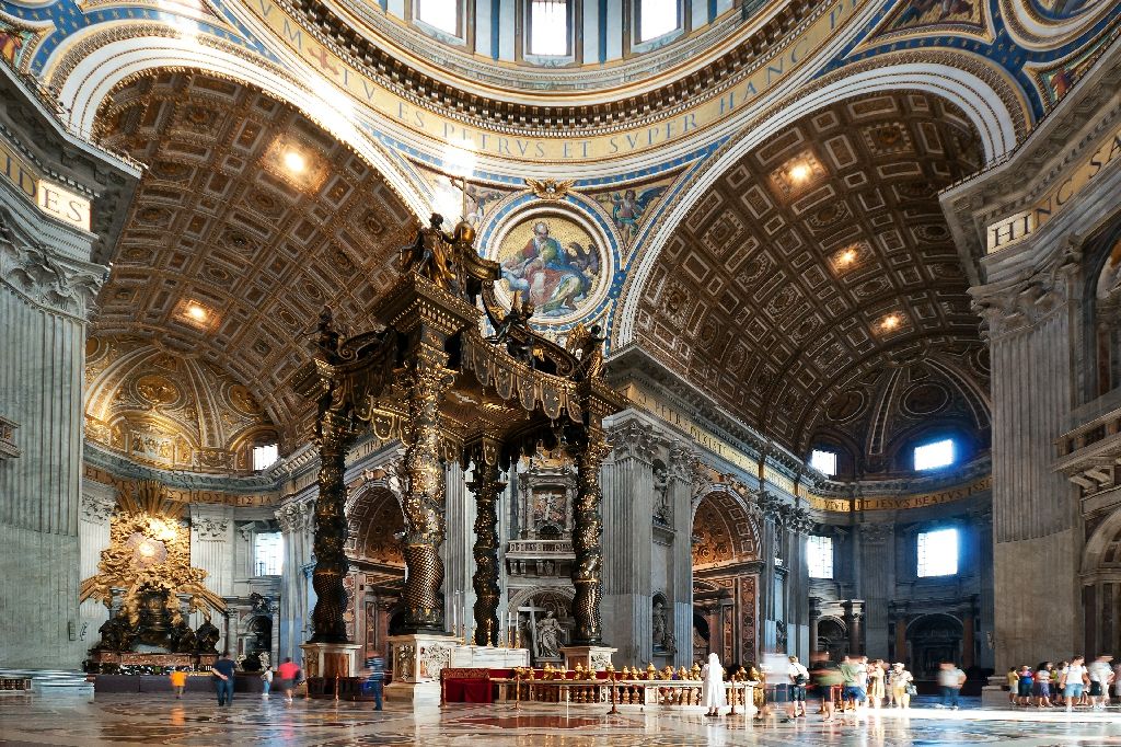 Interior,Of,The,St.,Peter's,Basilica,In,Rome,,Italy