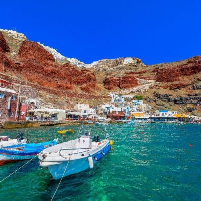 Greece,Santorini,Island,In,Cyclades,,Ammoudi,Village,With,Fishing,Boats