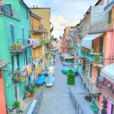 Street,In,A,Traditional,Italian,Village,Manarola,(cinque,Terre,,Italy)