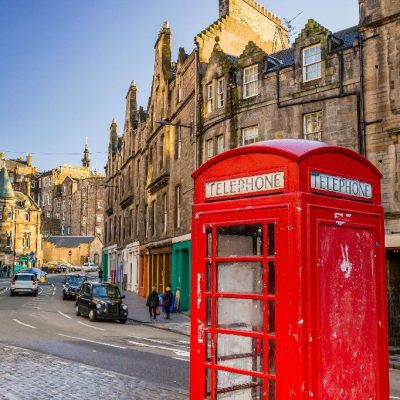 Street,View,Of,The,Historic,Royal,Mile,,Edinburgh,,Scotland