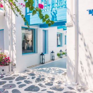 Beautiful,Architecture,Building,Exterior,With,Santorini,And,Greece,Style,-