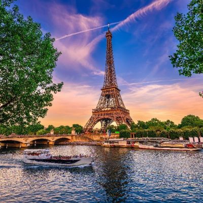 Paris,Eiffel,Tower,And,River,Seine,At,Sunset,In,Paris,
