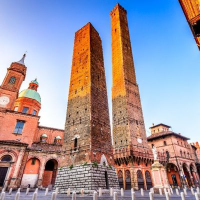 Bologna,,Italy,-,Two,Towers,(due,Torri),,Asinelli,And,Garisenda,